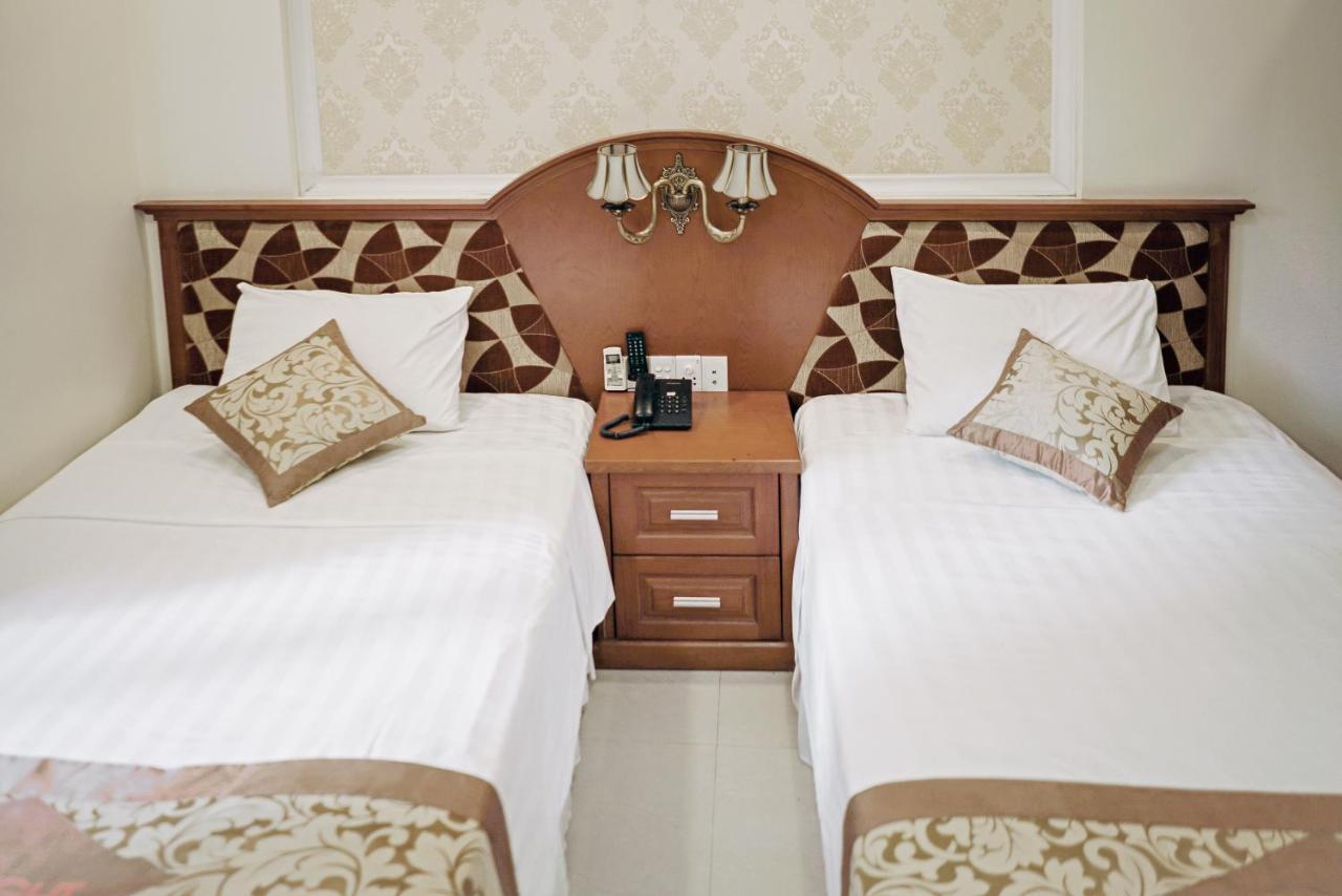 Starlight Hotel 2*